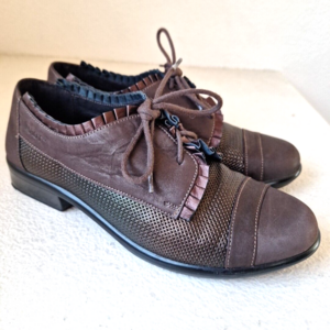 Naot Shoes Womens 37 US 6-6.5 Yama Iridescent Oxford Brown Academia Cap Toe Lace